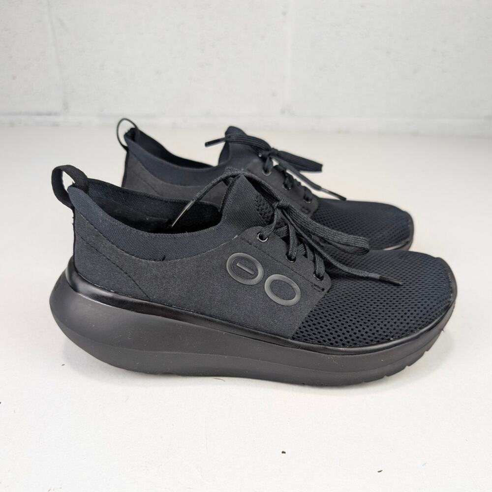 Oofos Women's 6.5 Black Stride Recovery Sneakers